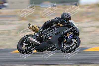 media/Jan-14-2023-SoCal Trackdays (Sat) [[497694156f]]/Turn 4 Set 2 (1030am)/